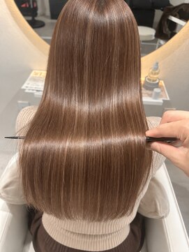 レヴァ(LEVA) 茨木ハイトーン×艶ブラウンベージュ