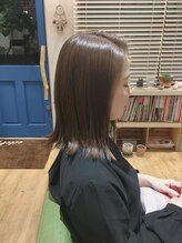 エイチ(eitcH) 外はねセミディー+アドミオカラー