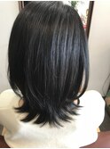 フンワリ柔らかツヤやかミディスタイル☆