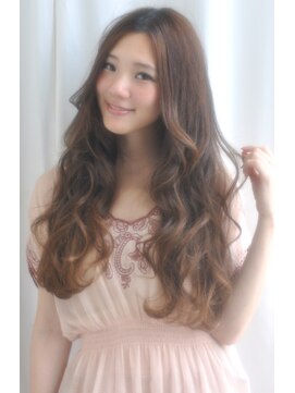 クラン(clan) 似合わせカットフェザーロング