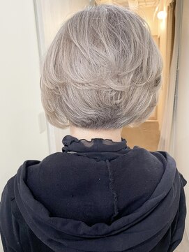 ルピナス(Lupine.) 【丸みショート×グレージュ♪】