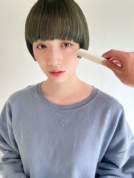 メモリーズ 銀座(Memories) グリーンカラー/マッシュショート/10代20代30代