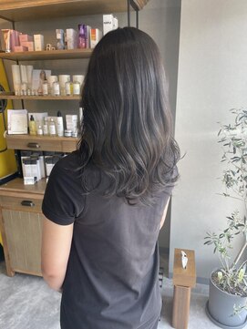 ラテ ヘア リリィ(latte hair lily) 大人可愛い/グレージュ