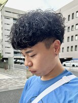 オーガニック アトリエ 大宮(organic+atelier)&nbsp;スペインカールスパイラルパーマツーブロック刈り上げハイライト