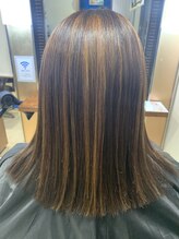 エミタス ヘア リゾート(EMITAS Hair Resort) コントラストハイライトカラー