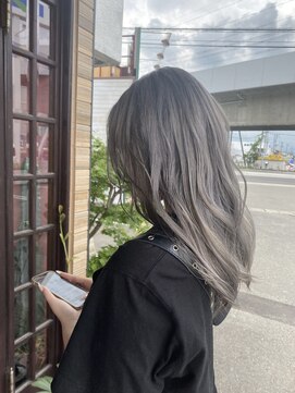 メロメロウ(Melo mellow) グレージュカラー