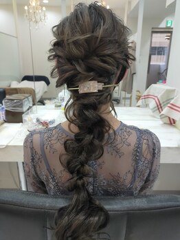 ヘアセットサロン ラシク(LaCQ)の写真/《大宮駅西口3分》結婚式などの特別な日はもちろん、ライブ・イベントにもおすすめ！SNS映えもばっちり◎