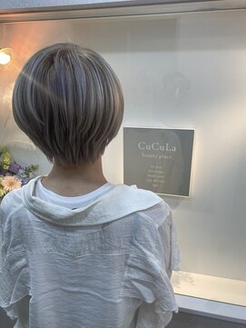 えり足スッキリ！ハイトーンショート