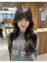 ヴィヴィッド オモテサンドウ(ViViD omotesando)&nbsp;《表参道》小顔見えNo.1！コテ巻き韓国風顔まわりレイヤーカット