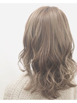 ネオリーブエクラ 上野御徒町店(Neolive eclat) ホワイティーベージュ neolive eclat 上野御徒町