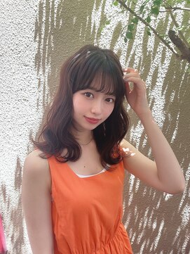 ソワリー 栄(THOiRY) 小顔カットが得意なスタイリストby坂元