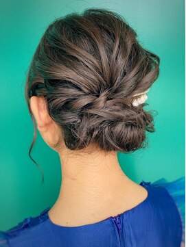 トモリヘアルーム (tomori Hair room) カジュアルパーティヘア