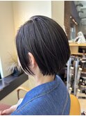 大人可愛い20代30代40代黒髪ショートボブ ハイトーンカラー