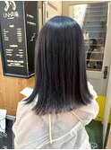 アッシュブラック×切りっぱなしミディアム