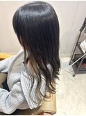 アッシュベージュのイヤリングカラー