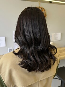 リジー(Litzy) ダークブラウン【三國麗奈】