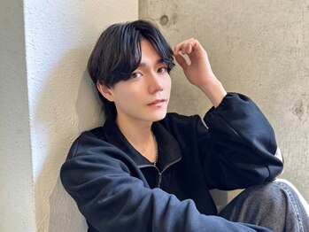 ルービック 豊中(Rubik's)の写真/【豊中】経験豊富なスタイリストがトレンドスタイルをご提案！[カット+眉カット¥4500/カット+カラー¥6500~]
