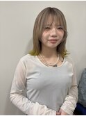 ポイントカラーを楽しむ☆ベージュ×黄緑裾カラー