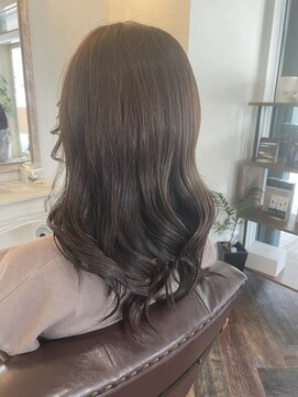 スニップヘア(snip hair) 透明感オリーブベージュカラー