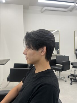 ステージ(STAGE) ダウンパーマ　ニュアンスパーマ　センターパート