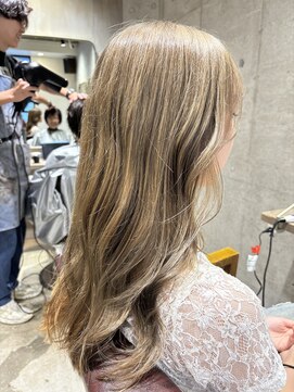 エイト 上野店(EIGHT ueno) ミルクティーベージュ