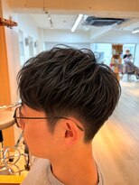 アーサス バイ ヘッドライト 本八幡店(ursus by HEADLIGHT)&nbsp;黒髪2ブロックショートマッシュ