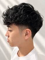 エクラート メン 仙台(ECLART men.)&nbsp;動きのあるカーリーマッシュ｜横顔シルエットが綺麗なメンズヘア