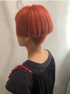 リベッタ(Ribetta) ハイトーンのオレンジボブ