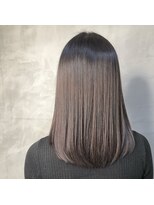 ジーナ 銀座(Zina)&nbsp;小顔オリーブカラーボブルフハイライトカラークールショート