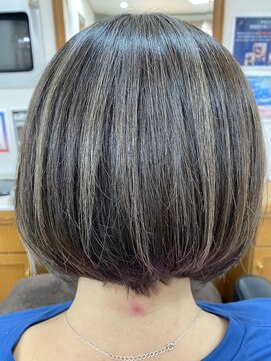 ヘアーメイクエアーセントラーレ(HAIR MAKE air Zentrale) ハイライトボブ