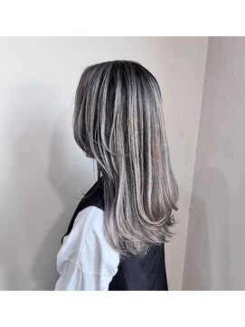 ドライブ(drive) バレイヤージュ/顔まわりレイヤー/ホワイトカラーシルバーカラー