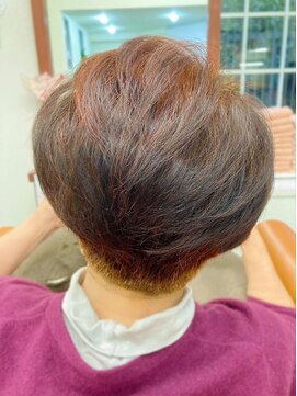 ルナ 深沢店(LUNA) １００％天然ヘナナチュラルカラー【鎌倉/湘南/深沢/大船/藤沢】