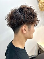 サロンドジョー(salon de joe)&nbsp;ツイストスパイラルパーマメンズマッシュ波巻きパーマ　奥東巧真