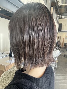 ルシードスタイルアイフラット(LUCIDO STYLE I-FLAT) 髪質改善×白髪ぼかし×外ハネボブ