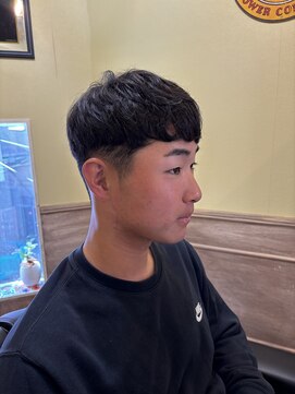 トウキョウバーバーヴァッシュ 北千住店(Tokyo Barber VASH) 刈り上げ低め/ショートスタイル