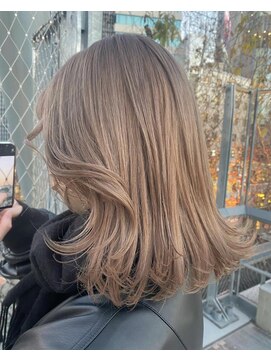 バディ 中野駅前店(BUDDY) クリームベージュ