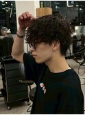 スパイラルパーマツイストパーマアップバング短髪メッシュ