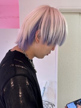 ダズリングディア(Dazzling Deer) ホワイト/ブルー/メンズ/ベリーショート/フェードカット