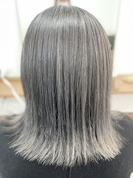 ランプ(Lamp) 白髪ぼかしにも/バレイヤージュカラー/ハイライト/中野/白髪染め