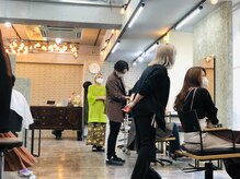 エイル(aell)の雰囲気（cut space【ブリーチ/韓国/デザインカラー】）