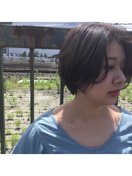 ハロ 蕨(HALO) 横顔もばっちり！ショートボブ☆