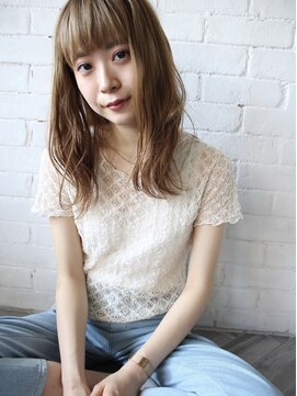 ベルビアンカ(Belle BIANCA) Belle BIANCA イルミナカラー柔らかべージュ　 by亀山