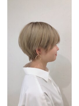 ヘアーメイク ラウラ(Hair+Make RauRa) 丸みショート
