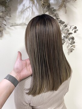 シルエット 美容室 バレイヤージュ エアタッチ ブリーチカラー 八戸20代30代40代