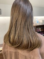 インビテーション(invitation) ハイライト・ミルクティーベージュ