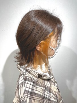 ペタルバイリリア(petal by Lilia) インナーカラー外ハネミディ