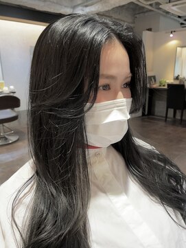 エイル 西梅田(eyl) 韓国風センターパート ブルーブラック☆