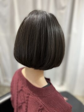 ツムグ 代官山店(TUMUGU) 30代40代50代×グレージュカラー白髪ぼかし×小顔ショート代官山