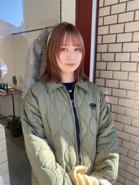 シイ(SIE) 切りっぱなしカットベージュカラー