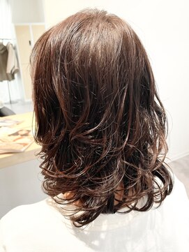 ストフ(stof) 酸性パーマ/デジタルパーマ/レイヤーカット